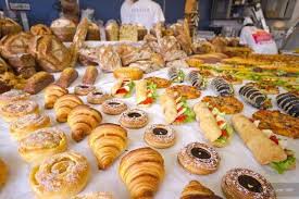 Voici Un Exemple De Presentation De Vrais Boulangers Sur La Palette De Leur Metier Idee Recette Patisserie Francaise Patisserie