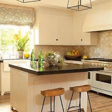 40 grey kitchen ideas cabinets splashbacks and grey kitchen tiles from www.airtasker.com Cream Arabesque Tiled Backsplash Design Ideas