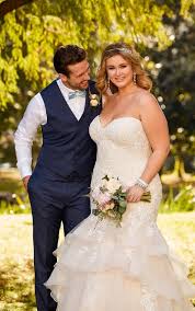 Dramatic Lace Plus Size Fit And Flare Wedding Dress York Wedding Dress Short Wedding Dress Stella York Wedding Dress