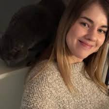 Mallory (@mallorylundquist)