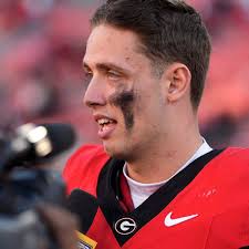 Hanna Cavinder shares sweet Carson Beck selfie with Georgia QB's CFP in  doubt