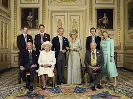 A foto foi tirada pouco depois que as crianças viajaram charles e camilla com os filhos dele, william e harry, na academia militar real de sandhurst depois de um evento que comemorou a conclusão do. Camilla Mulher De Charles Nao E Vila Da Familia Real Nem Rival De Diana Principe William E Kate Casamento Principe Harry Casamento De Princesa
