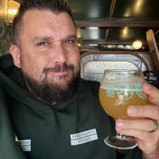 Bit later getting to Bristol than planned... but ready to rock n roll... 🍺