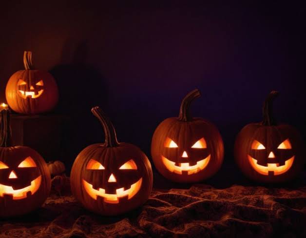 Spook Up Your Space: The Best Halloween Wallpaper Ideas for a Festive Home Makeover - TheSixtyOne
