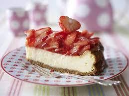 amerikanischer erdbeerkasekuchen american strawberry cheesecake erdbeer kasekuchen kuchen und torten kuchen