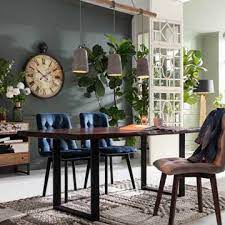 Esta decoración plantas de interior es muy práctica y cómoda para los interiores pequeños y podéis colocarlas en cualquier estantería o repisa de vuestra casa. Ideas De Decoracion Como Integrar Las Plantas En La Decoracion De Tu Casa Foto 1