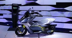 Modenas melancarkan motosikal elektrik pertama di malaysia mp3 & mp4. Motosikal Elektrik Yamaha Dipertonton Tms2019 Motoqar