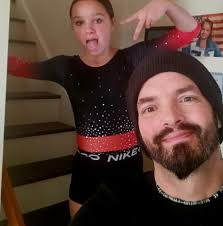 Профил за Shawn Rhoades