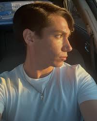 Johnathan Ayers (@j0hnathanayers) • Instagram photos and videos