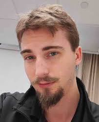 Matt Edlin's Instagram, Twitter & Facebook