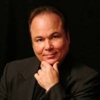 Leslie Humble's Instagram, Twitter & Facebook