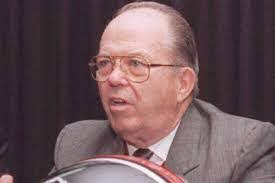 Leo Cahill's Instagram, Twitter & Facebook