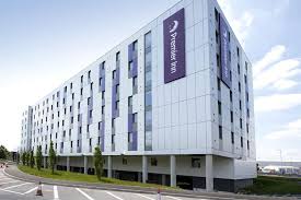 The cheapest way to get from amsterdam to james cook hospital, premier inn costs only £42, and the quickest way takes just 3¾ hours. Premier Inn London Heathrow Airport Terminal 5 Hotel Hotel 4 U