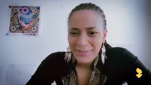 Cameroonian singer-songwriter Irma bridges the gap between Douala and Paris  • FRANCE 24 English