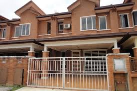 Ia sesuai untuk anda yang ingin bertandang ke shah alam atas urusan pembelajaran (pendaftaran, konvokesyen, lawatan), rombongan majlis kahwin mahupun. Alam Budiman For Sale In Shah Alam Propsocial