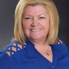 Jeanine Quick's Instagram, Twitter & Facebook