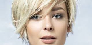 Entre carré plongeant court et carré plongeant long, mon cœur balance. Coupe Asymetrique Archives Le Lab