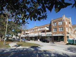 Pin By Jesn On Florida B Bs Cabins Historic Hotels Avon Park Historic Hotels Vintage Hotels
