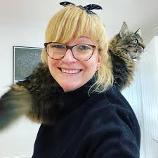 Liz Avery (@Lizroche)