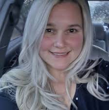 Should a husband defend his wife against insults from his family?