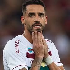 Lesões e muito mais: Renato Augusto é esquecido no Fluminense e pode parar  no Santos em 2025