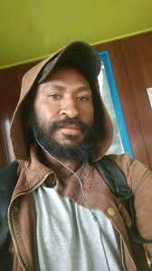 other members:🧍🏻‍♂️ joshua: hot maria clara