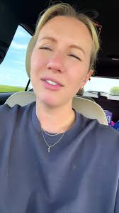 Corrinne Mae (@corrinnemae)