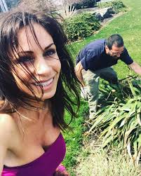 Finally! Bye 👋 #yuccaplant #ihatedyou let the weeding 🌱gardening &  mulching begin ❤️it! Look who swooped in to help! My brother Ant 🐜 🤗