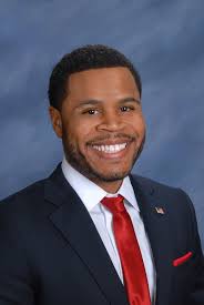 Cecil Roberson's Instagram, Twitter & Facebook