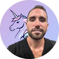 SOLO CHI SOGNA IMPARA A VOLARE. Auguri e complimenti al dottor Sperti  Giovanni laureato in stalking e controllo dei telefoni cellulari. #menelove