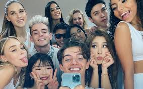 20 melhores fotos de now united 2020 united melhores. Any Gabrielly Se Pronuncia Sobre Nova Turne Do Now United No Brasil Febre Teen