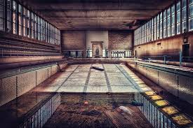 Abandonned Swimming Pool In Dresden By Illpadrino Abandoned Buildings Abandoned Abandoned Places