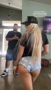 Big booty mature blonde - 141