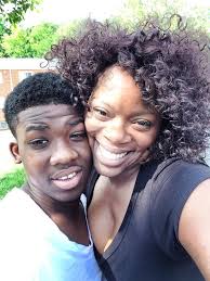 Lauren London and her son cross da boss young nip 💙🏁