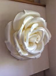 Create a lovely flower backdrop, make a. Pin On Paper Flowers