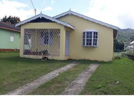 The bayou cafe restoranları tesisten 550 metre mesafede bulunur. 2 Bedroom 1 Bathroom For Sale In Bogue Village St James Houses