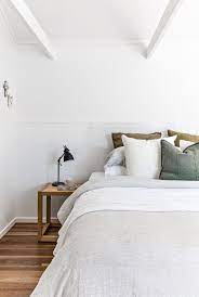 People From All Over The World Come To Byron Bay Australia For The Beautiful Beaches Surfing And The Special Atmosphere Tha Beach House Bedding Home Home Decor