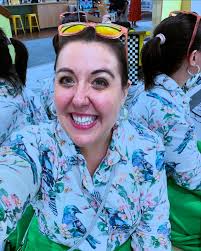 When you just want to be close to your mom ...