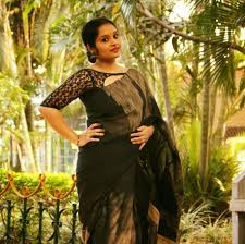 Krithi shetty is an actress, known for прилив (2021), shyam singha roy and ram pothineni untitled movie. Krithi Shetty Biography Age Movies Wiki Marriage Family Photos