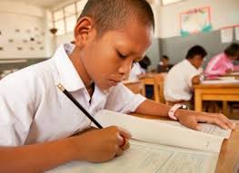 Jadi antar murid bisa langsung berinteraksi dan suasana di dalam kelas menjadi lebih hidup dan menyenangkan. Cara Meningkatkan Konsentrasi Belajar Siswa Pacitan Kota Indah