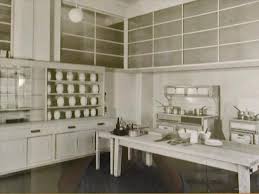 Ethlam Palace Kitchen 1930 S Eltham Palace Art Deco Kitchen Art Deco Home