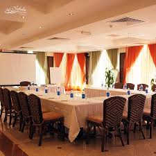 Be It A Business Meet Conference Or A Launch Event We Make It A Grand Success Alnahdaresort Luxuryresort Luxury Spa Resort Resort Interior Luxury Hotel