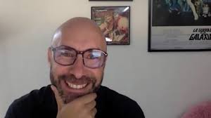 Conversamos con Joanna Mora, ilustradora chilena que recreó “Baba Yaga”,  cuento medieval que muestra a la mujer como la heroína de su propia historia