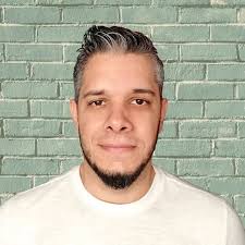 Simone Kovacs 🦋 (@simone.kovacs) • Instagram photos and videos