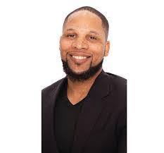 Kasey Leonard's Instagram, Twitter & Facebook