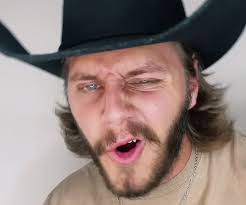 Trevon White (@TrevonWhite19)