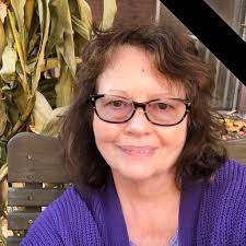 Sad day for Knoxville, Ellen Turner of the Love Kitchen passed away  overnight. By her side the entire length of her hospital stay, was her twin  sister, Helen Ashe. We'd like for