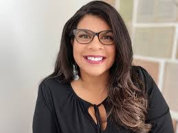 Sarah Malott's Instagram, Twitter & Facebook