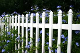 White picket fence flower garden. 26 White Picket Fence Ideas And Designs Home Stratosphere