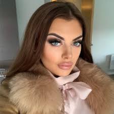 𝐸𝓁𝓁𝑒𝓃 𝐸𝓁𝒾𝓏𝒶𝒷𝑒𝓉𝒽 ♡ (@Elle_easto)